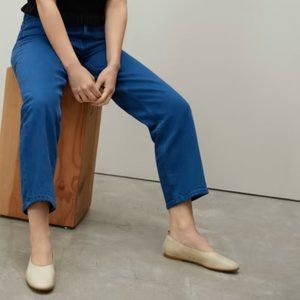 Everlane The Leather Day Glove Flat in Cream, Size 6.5, Made in Italy